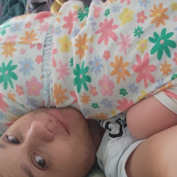 Meet your Posher, Michelle - Picture 4 of 5